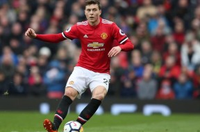 包含集结日葡超传出新动向，新疆广汇伤情更新，管理层表态——底气十足，纪律约束更严格的词条-华体会登录入口